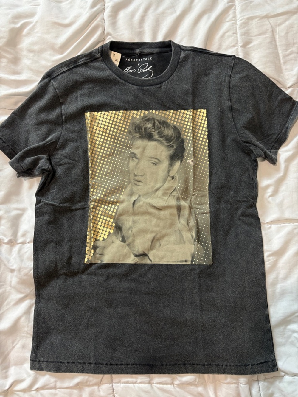NWT Aeropostale Mens Gray Black Tee with Gold Elvis Graphic
